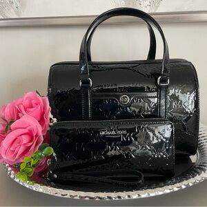 Michael kors Black Purse and Wallet SET